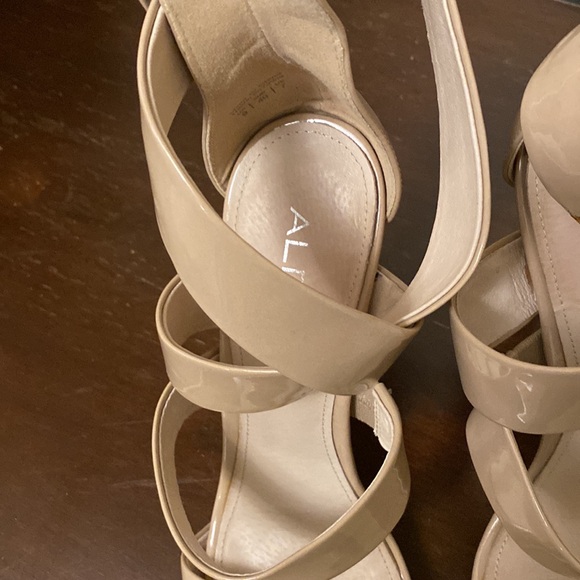 Aldo Cream Size 9 Heels - Picture 3 of 3
